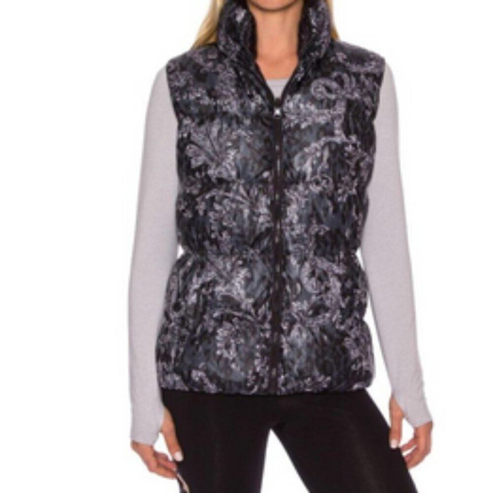 Luxe Cottagecore Betsey Johnson Women's Black Floral Reversible Puffer Vest XL